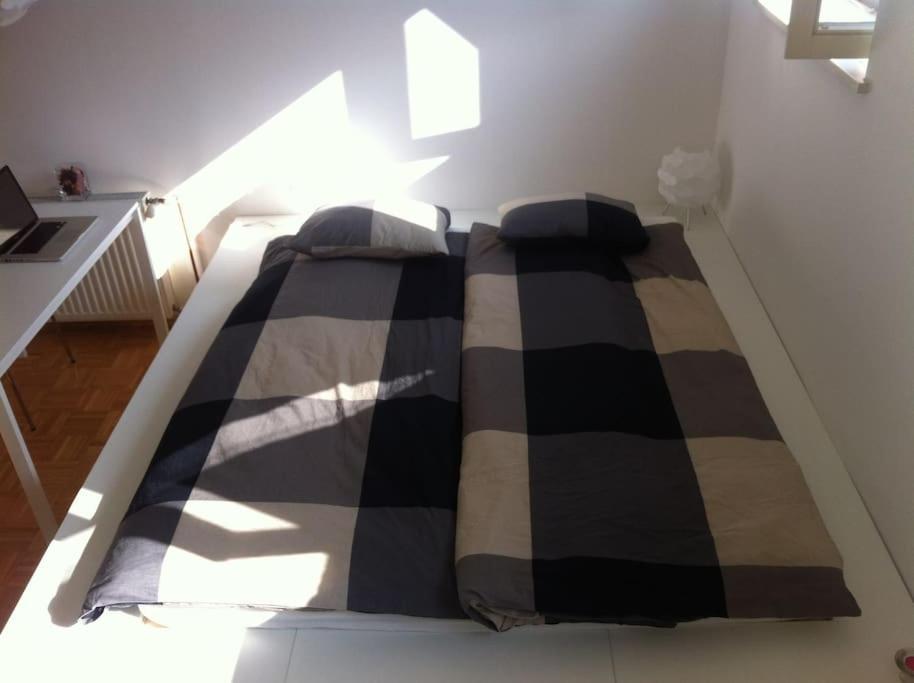 The Cute, Sunny Apartment In The Center +P Ljubljana Exteriör bild