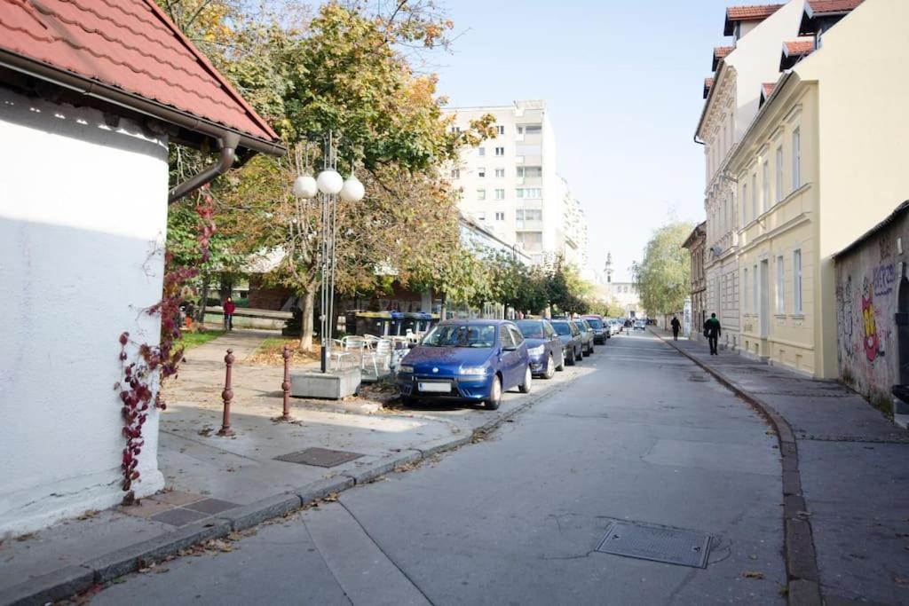 The Cute, Sunny Apartment In The Center +P Ljubljana Exteriör bild